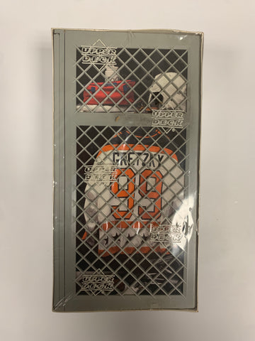 92-93 Upper Deck Hockey Locker Box